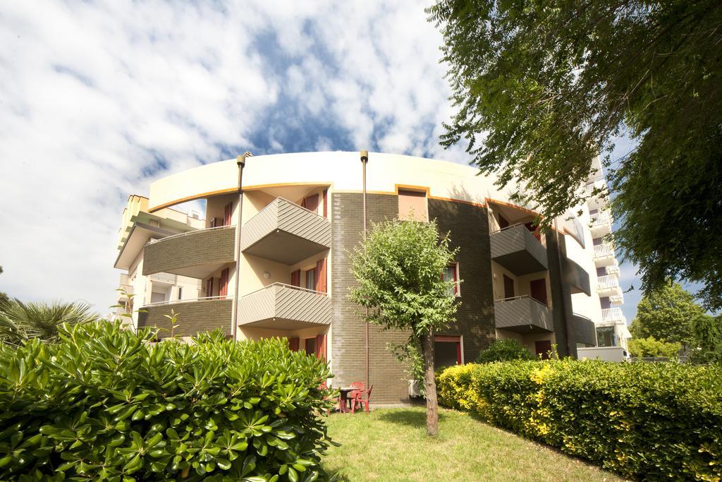 Aris Residence Riccione Eksteriør billede